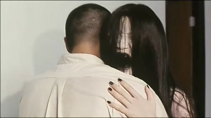  p data-id="gncnd2k61x">《山村老尸》是由寰宇电影公司于1999年拍摄