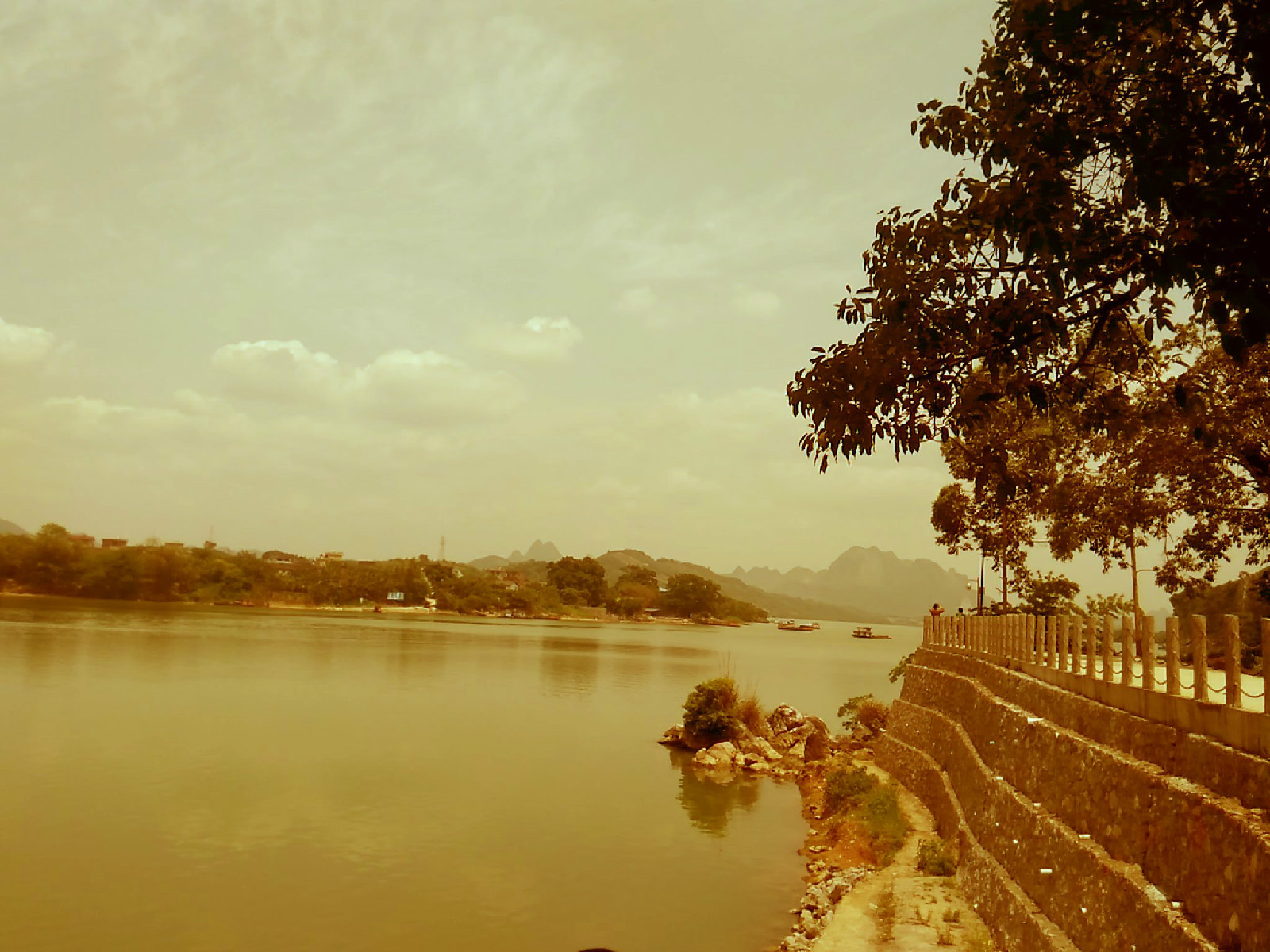  p data-id="gnvh9nxezk">崖山景区位于广西柳城县,距柳州市60公里.