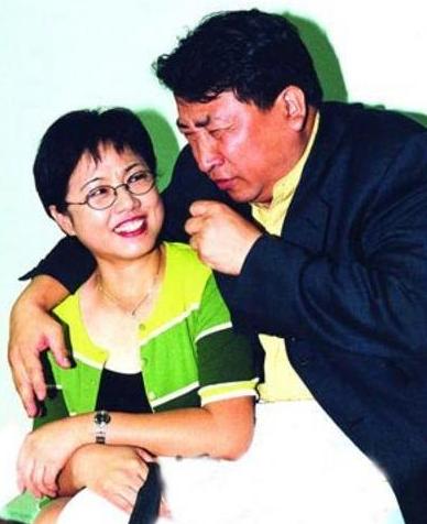 " href="/item/姜昆/54240" data-lemmaid="54240">姜昆 /a>的妻子