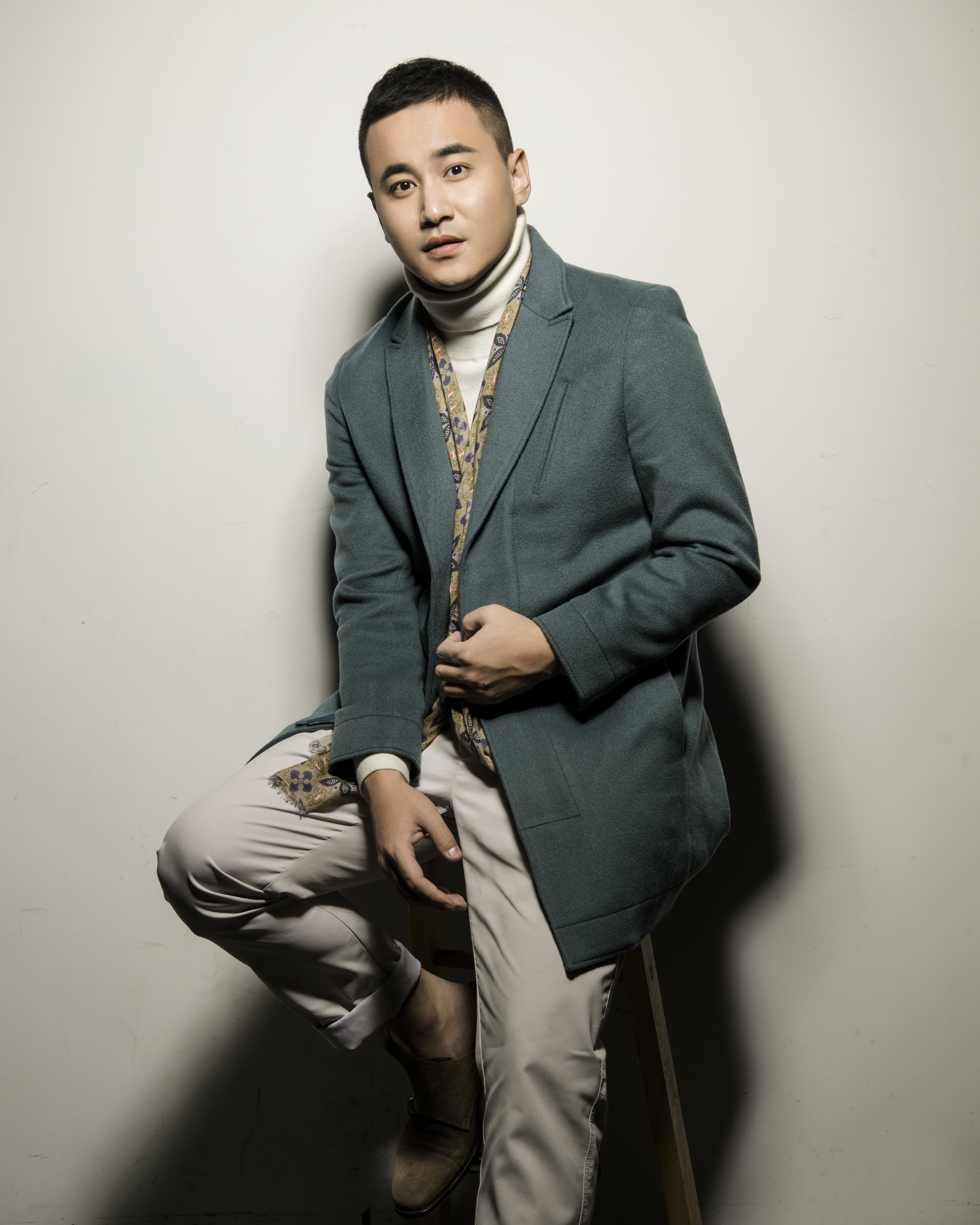  p data-id="gnbzjxzj7m">程实,1985年10月10日出生于辽宁省抚顺市