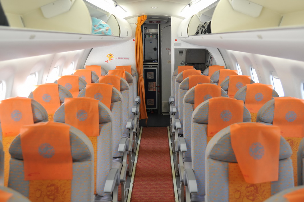  p>e190,即embraererj-190型飞机,是由世界第三大商用飞机制造商,世界