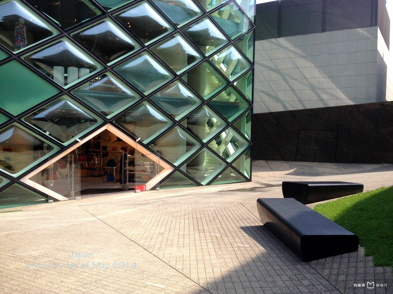  p>表参道是日本的地名,离 a target="_blank" href="/item/涩谷