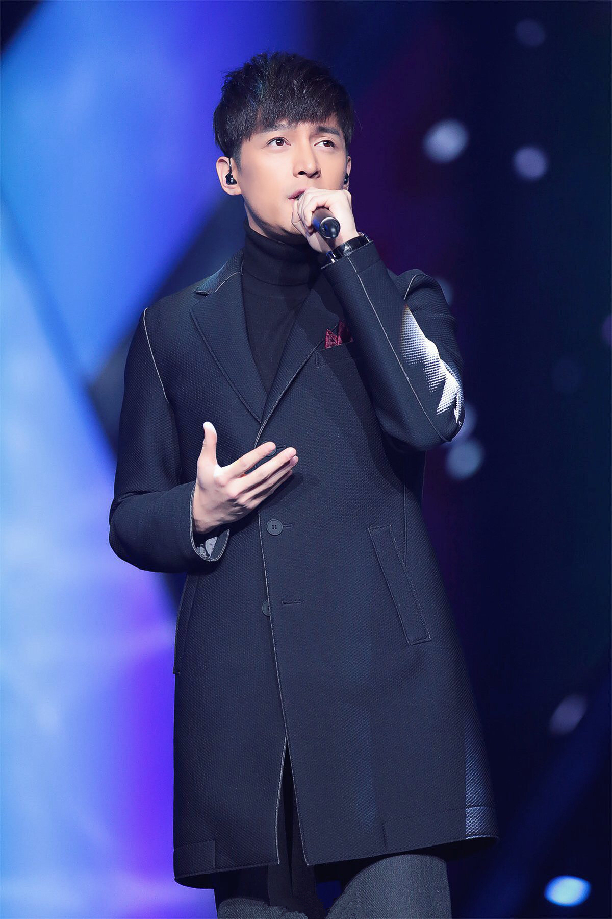  p>胡歌,1982年9月20日出生于上海市徐汇区,中国内地影视男演员,流行