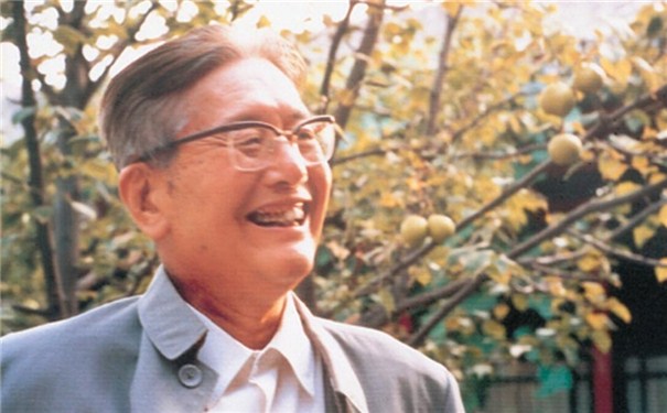  p>乔冠华(1913年3月28日—1983年9月22日), a target="_blank" href=