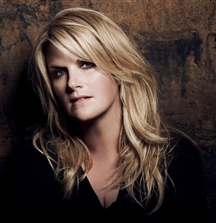  p data-id="gnvhvr31la">《how do i live》是 黎安莱姆丝 a target=