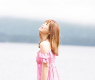 绚香（日本女歌手，词曲制作人）_百度百科