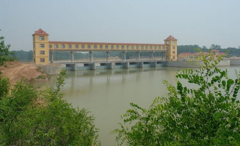  p>胶河,山东半岛中部南 a target="_blank" href="/item/胶莱河