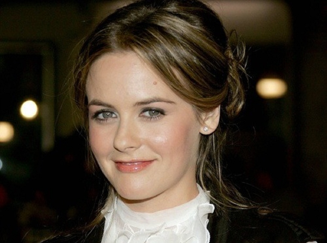 艾丽西娅-西尔维斯通