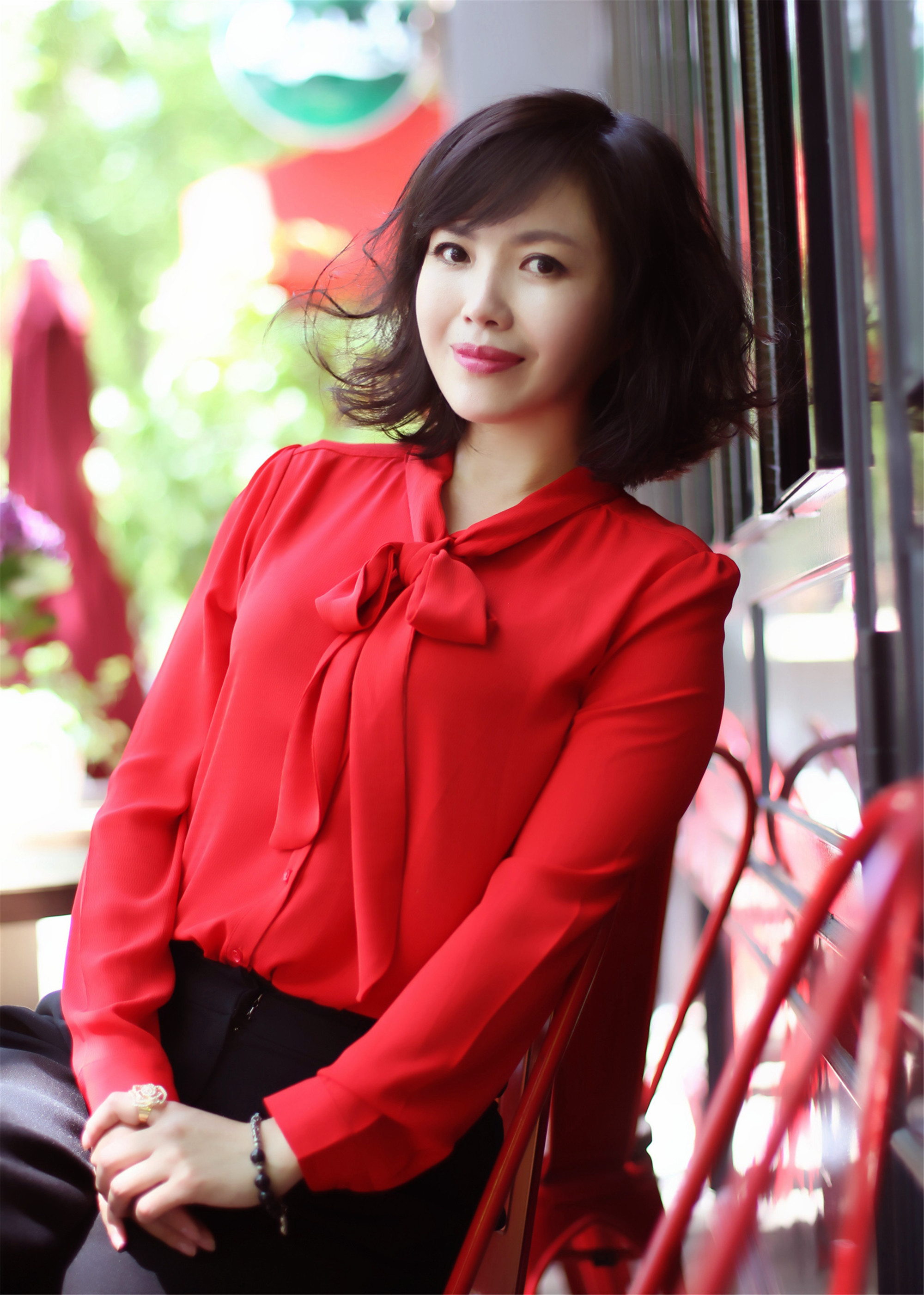 原名李楠,6月14日出生于云南临沧,中国内地女演员,毕业于 a target="