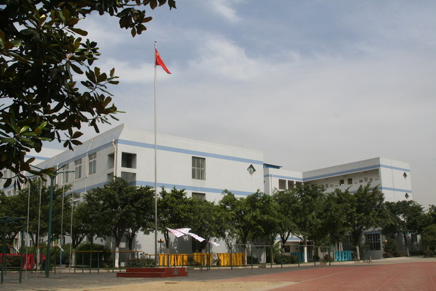 成都市龙潭小学校