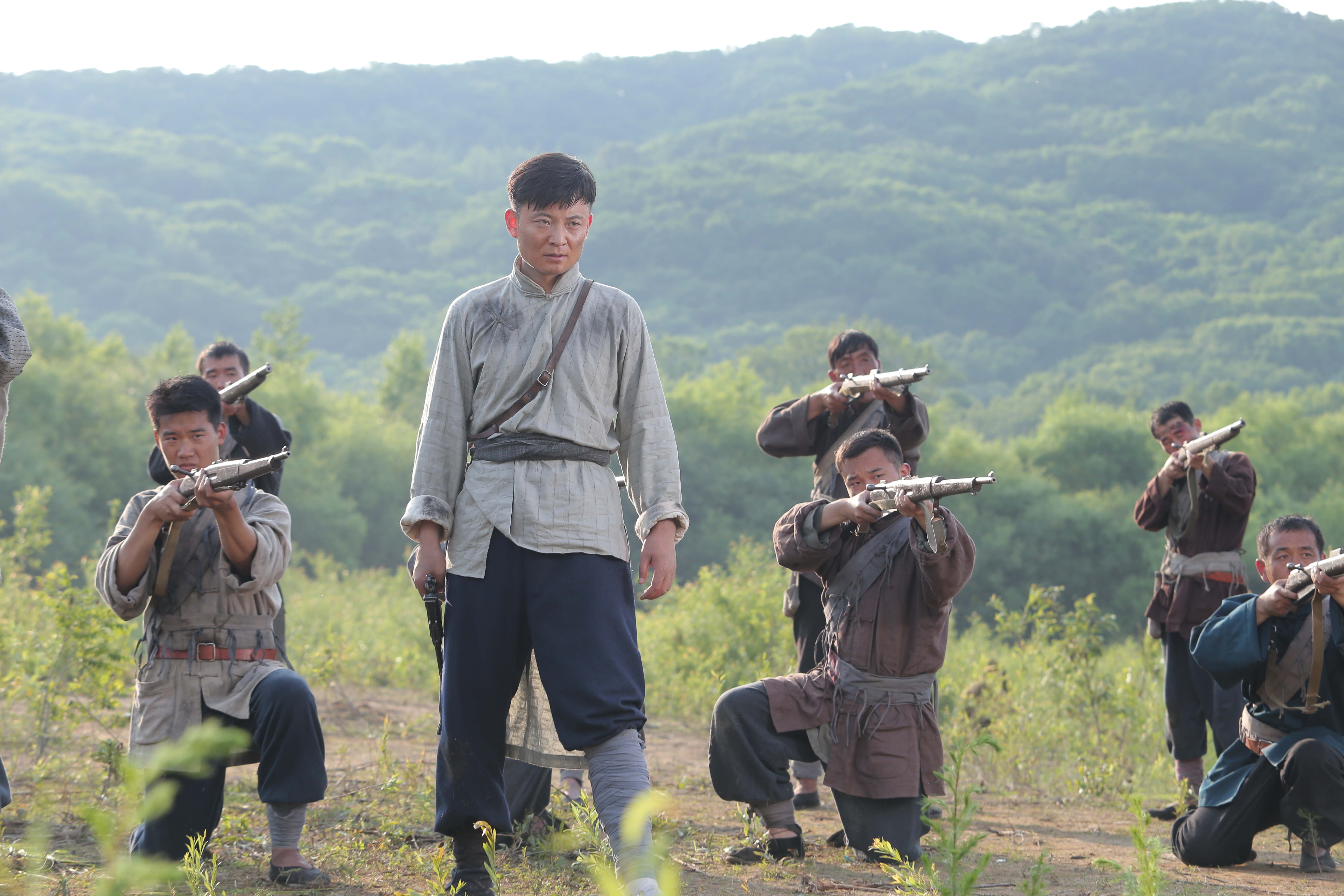 blank" href="/item/中央戏剧学院表演系/2489840"