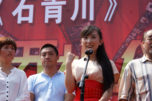 id="gnx55ye2vt">时嘉(又名时佳),出生于山西太原,中国内地女演员