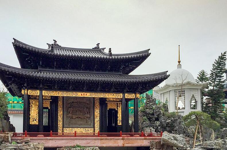  p>露天戏台,旧时专指为 a target="_blank" h