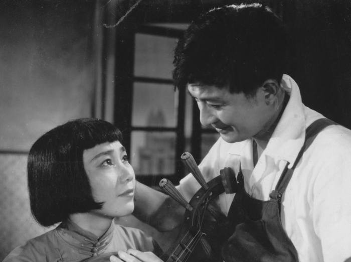《聂耳》是 a target="_blank" href="/item/上海电影制片厂/3521633"