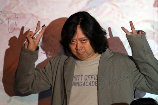 data-id="gnsvzfuowy">鞠觉亮(kok leung kuk),出生于中国香港,导演