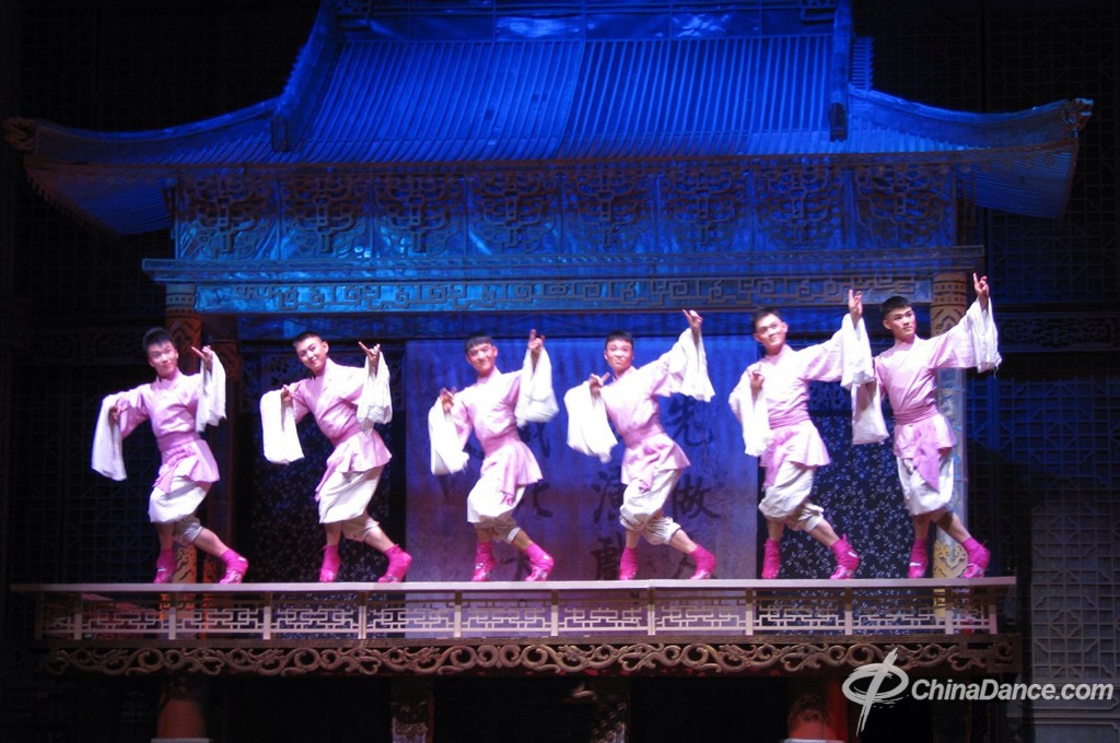  p data-id="gnx4dv2nvr">舞剧《粉墨春秋》是一部以 a target="