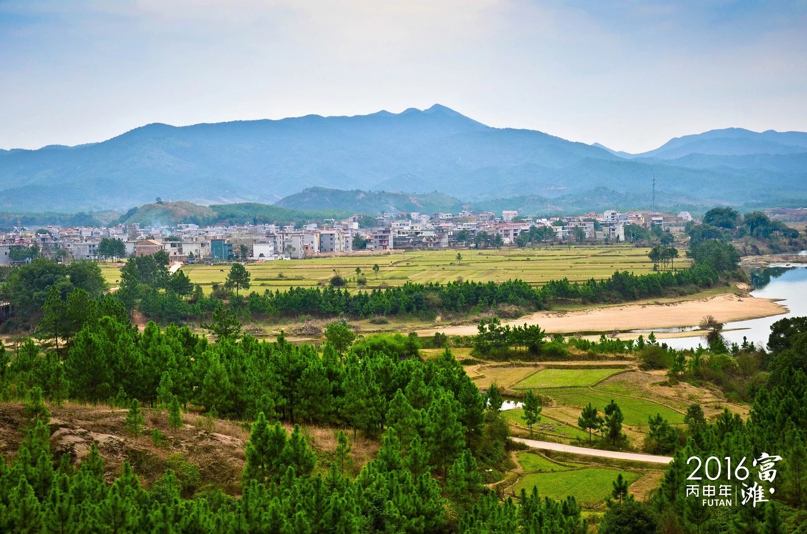  p>富滩村位于江西省吉安市青原区(曾属吉水县)富滩镇东南方向直线