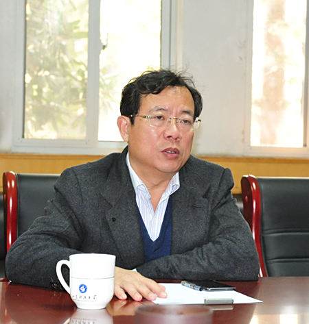 周东华
