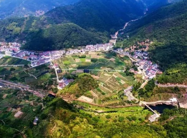  p data-id="gnax7mupps">三都镇,隶属于江西省宜春市 a target="