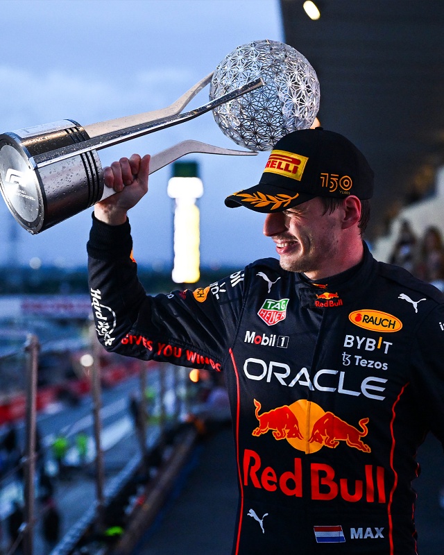 F1日本站全程回顾：大雨来搅局，维斯塔潘离奇的提前卫冕总冠军_百科TA说