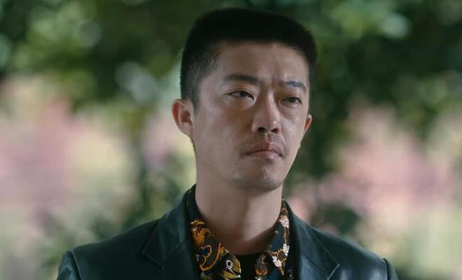  p data-id="tyy8wsnkhzeb">李焱,性别是男,他是刑侦剧《他是谁》中的