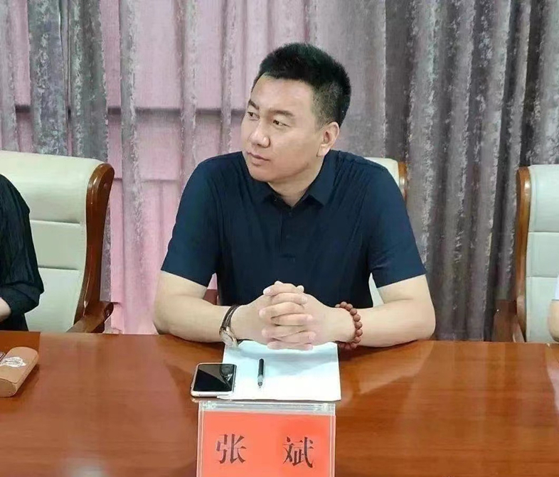 张斌