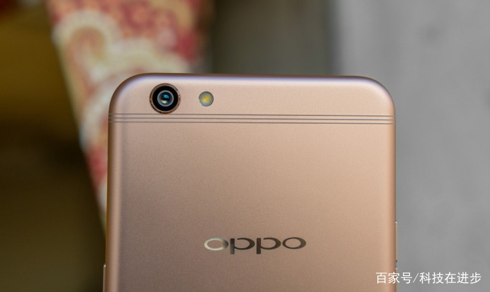 Oppo R7和R7 Plus动手操作，纤薄的机身和漂亮的外观_百科TA说