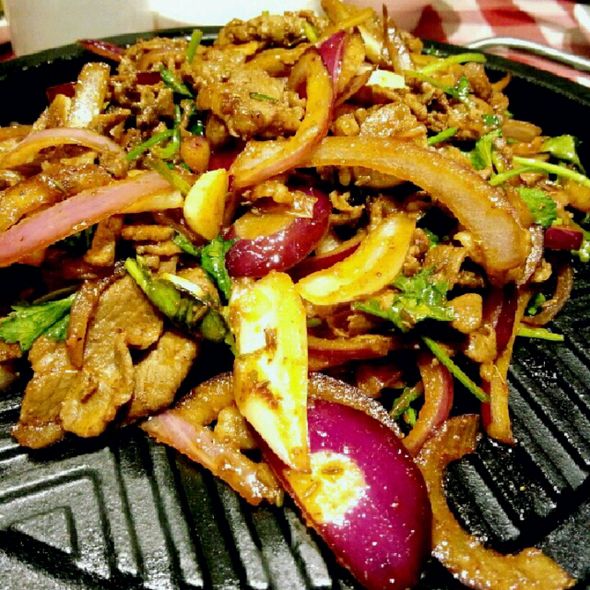 铁板炒烤羊肉