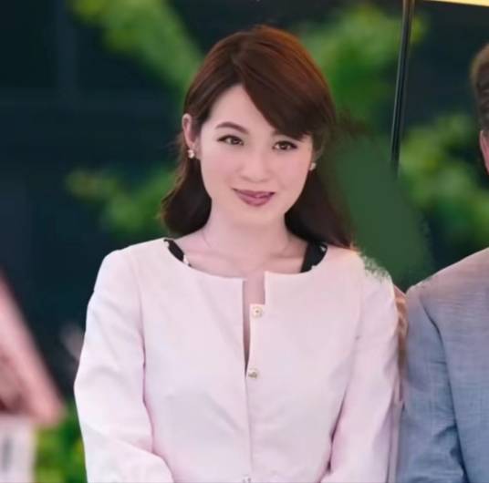 王凯琳（《天生不对》中由蔡洁饰演的角色）_百度百科