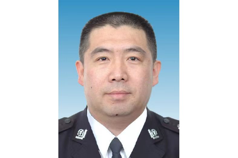 现任青岛市公安局崂山分局党委书记