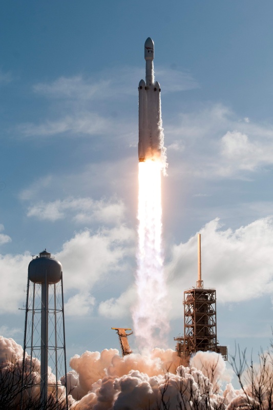 id="txtqactdogla">"猎鹰重型"运载火箭