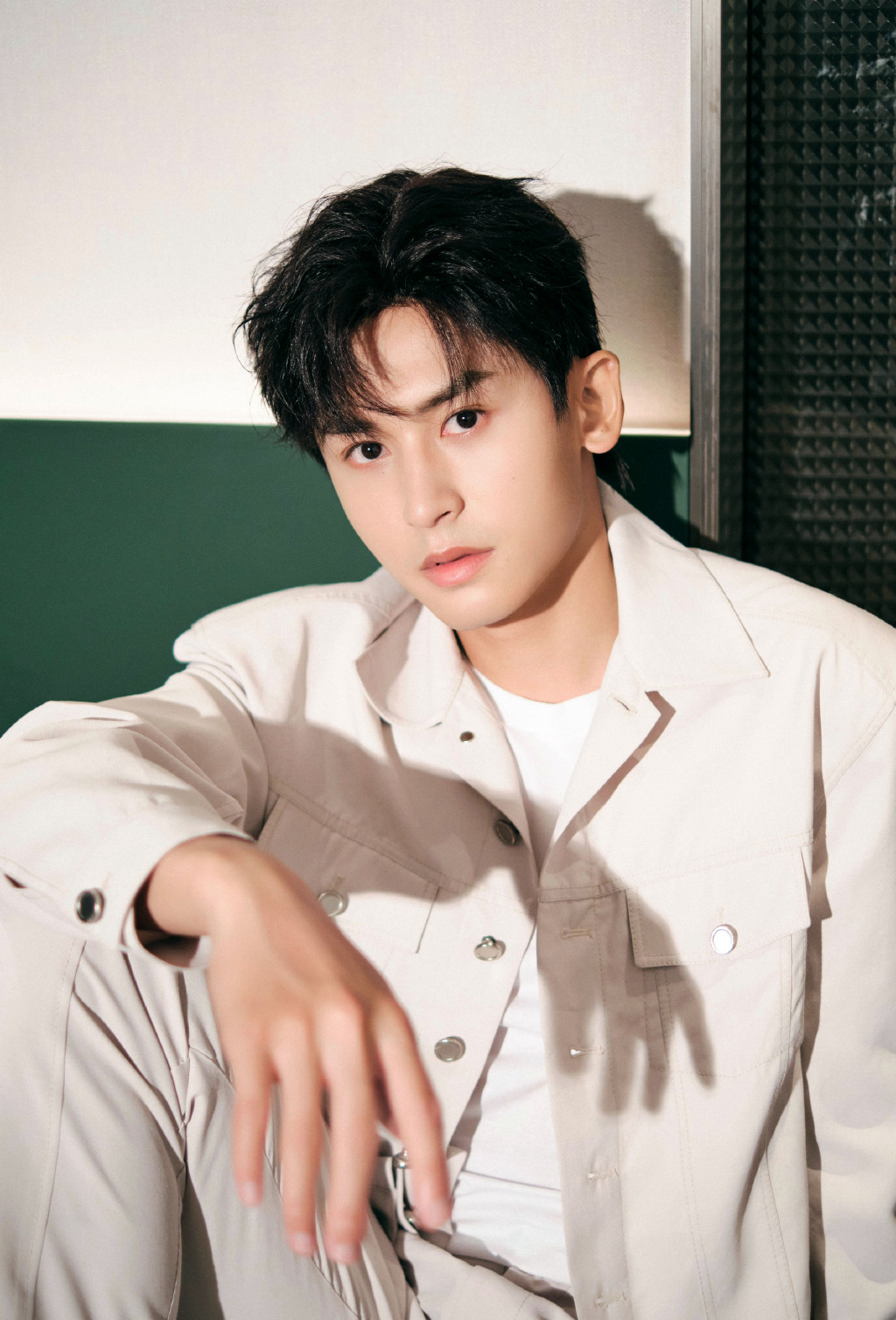  p>张哲瀚,1991年5月11日出生于江西省新余市,中国内地影视男演员