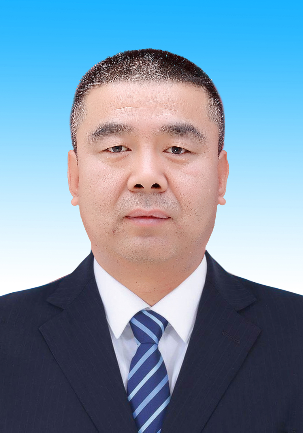 张毅
