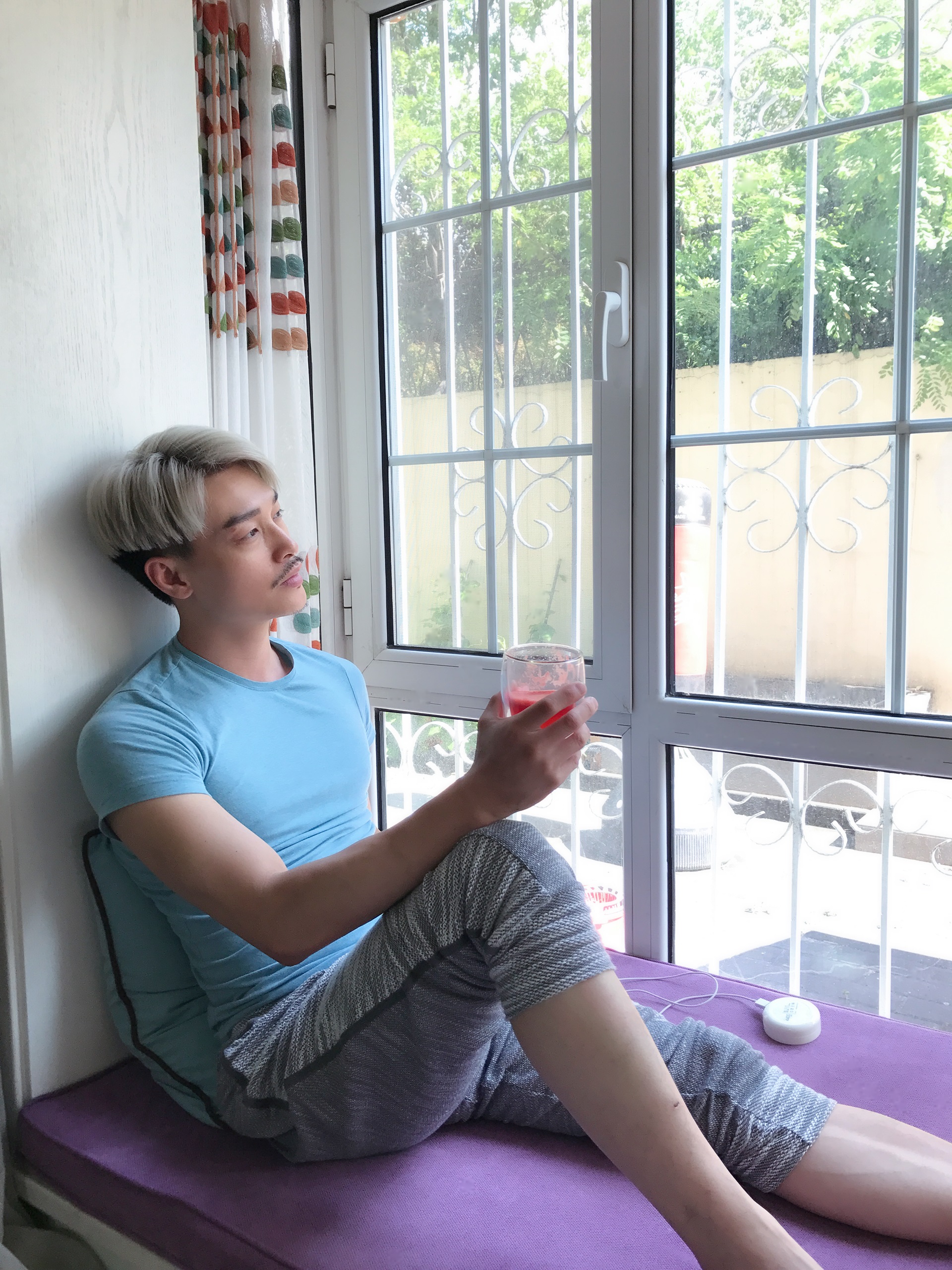  p data-id="gnb6ogrlsv">陈韦然,演员,作品有《 a target="_blank"