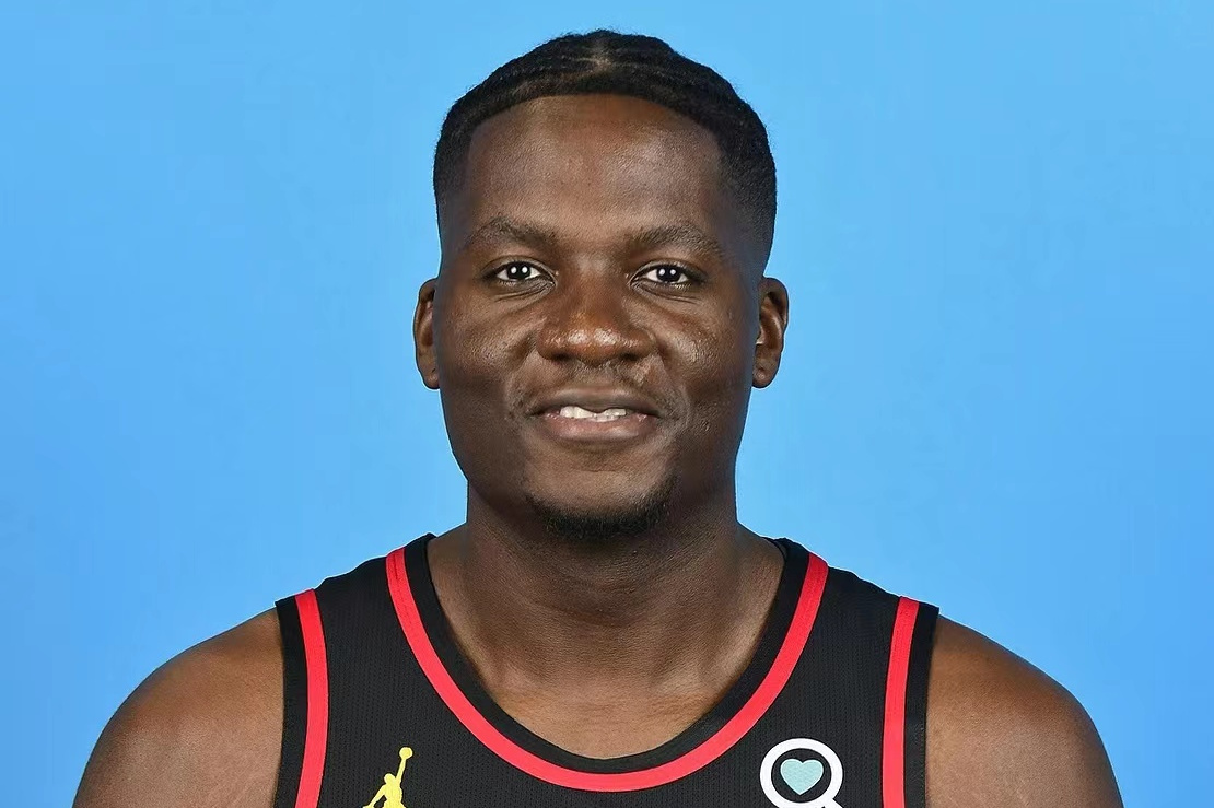  p>克林特·卡佩拉(clint capela),1994年5月18日出生于 a target="