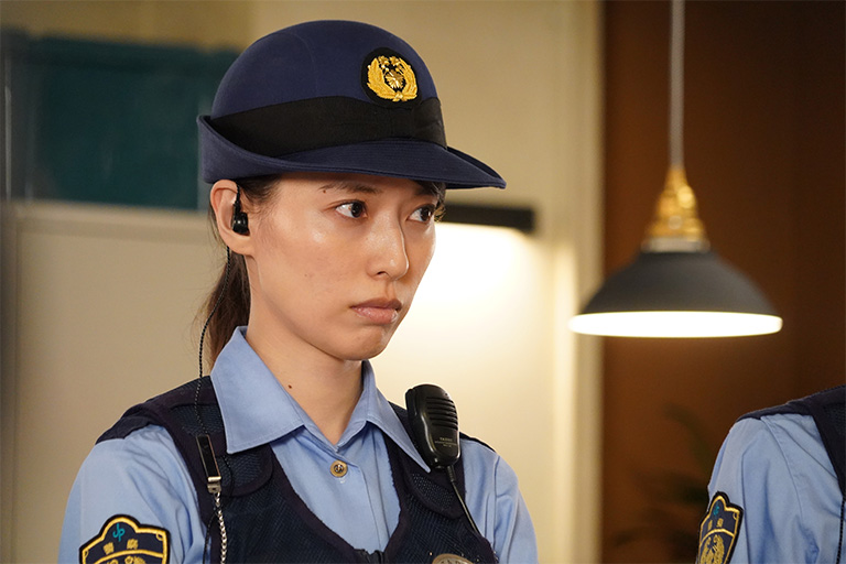  p>《秘密内幕～女警的反击～》是日本电视台,ax-on出品的动作犯罪