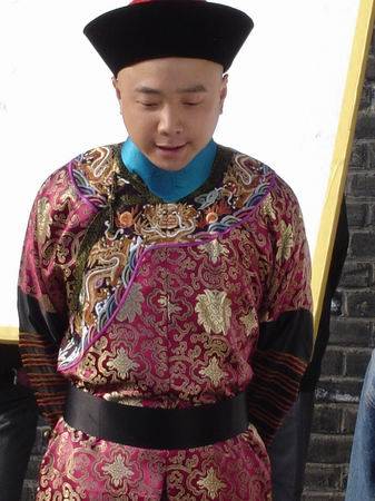 张东官（电视剧《满汉全席》中的男性角色）_百度百科