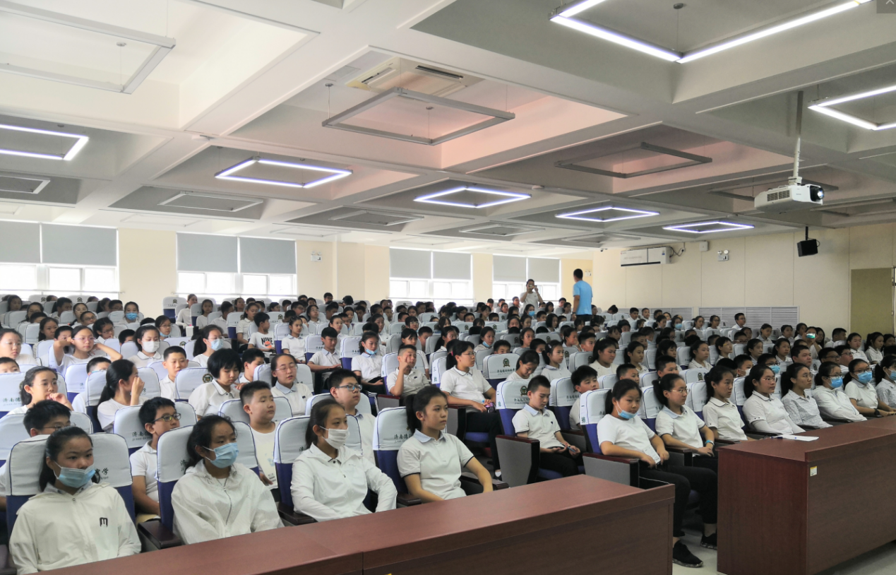 济南德润高级中学