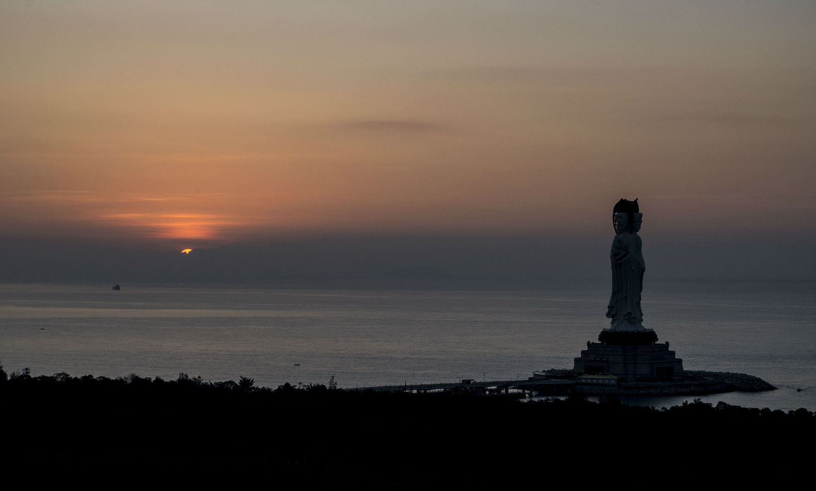 三亚南山海上观音