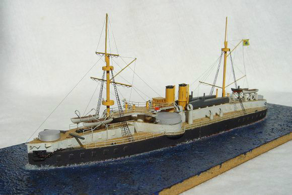  p>定远号战列舰/一等装甲舰(steel battleships),造价620万马克(折合