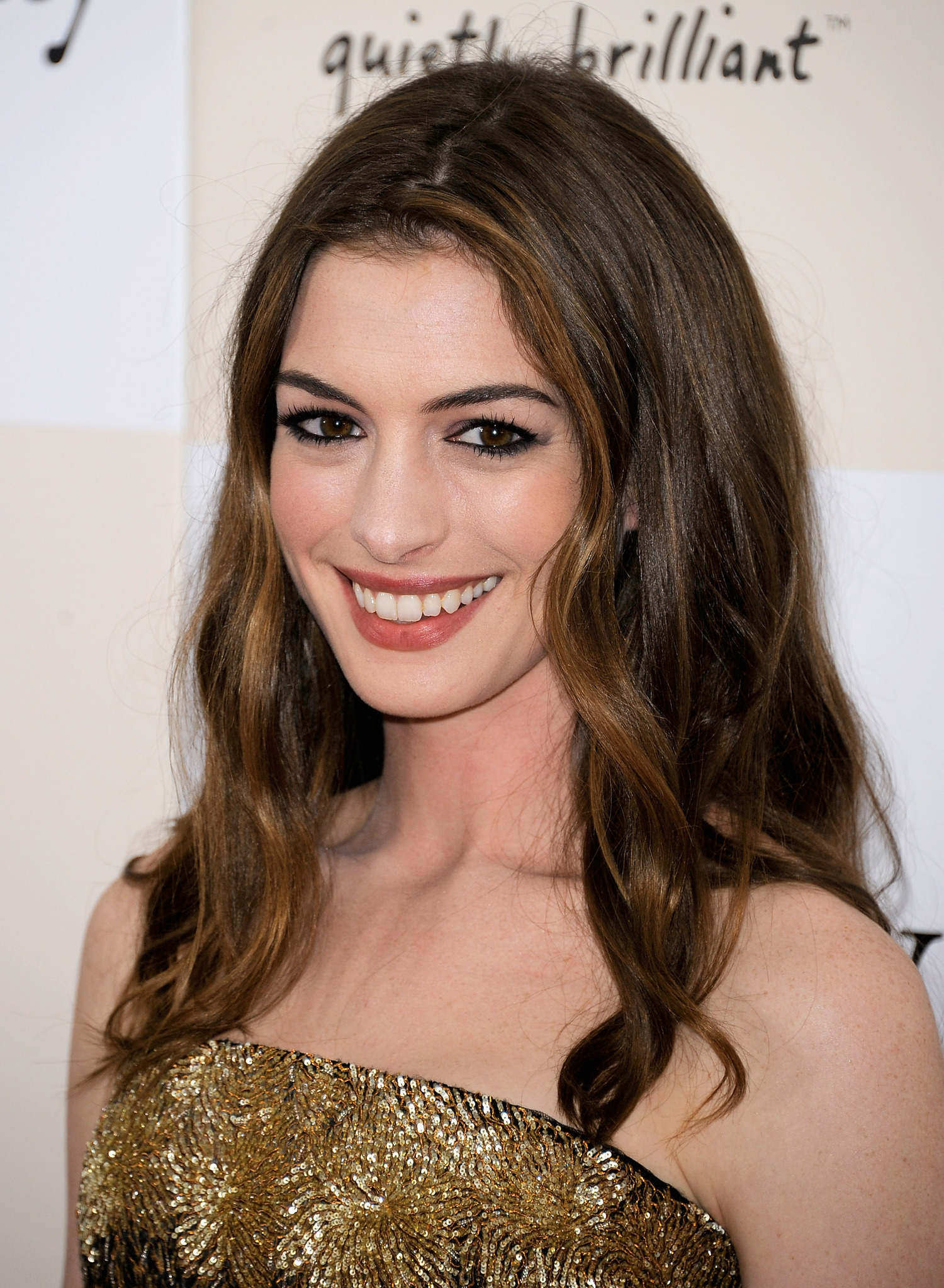  p>安妮·海瑟薇(anne hathaway),1982年11月12日出生于美国纽约州
