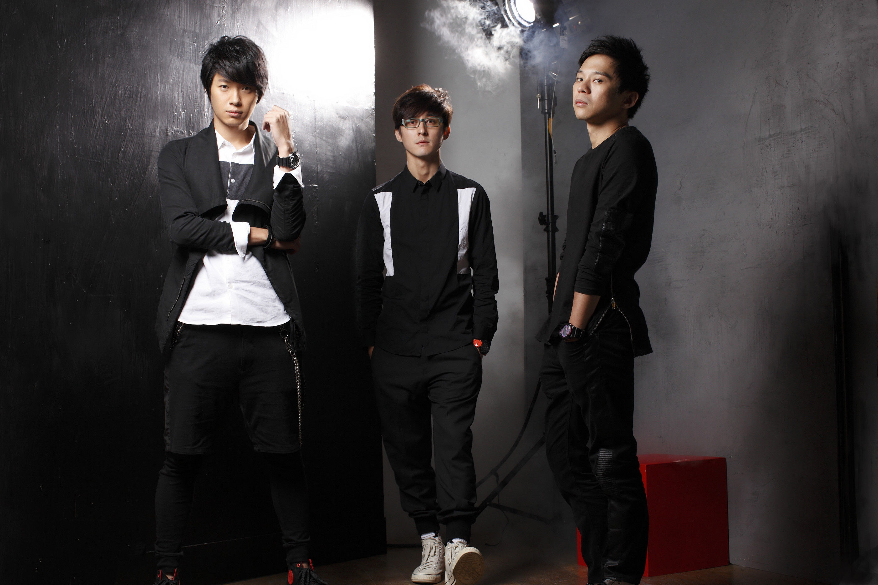  p>强辩( i>champion /i>)乐团是一支台湾摇滚乐团,由主唱兼吉他手 a