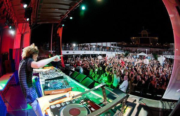 荷尔蒙邮轮音乐节