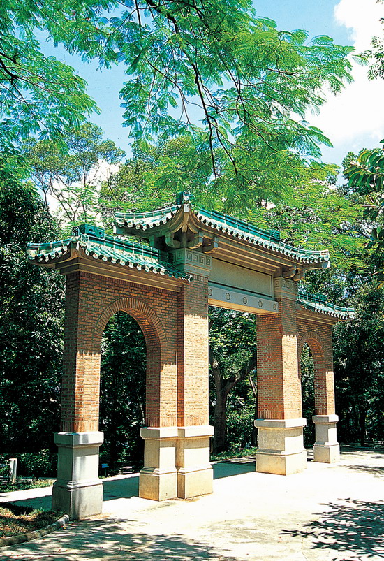  p>台山市第一中学,简称台山一中,俗称台中,创建于1909年,是一所由