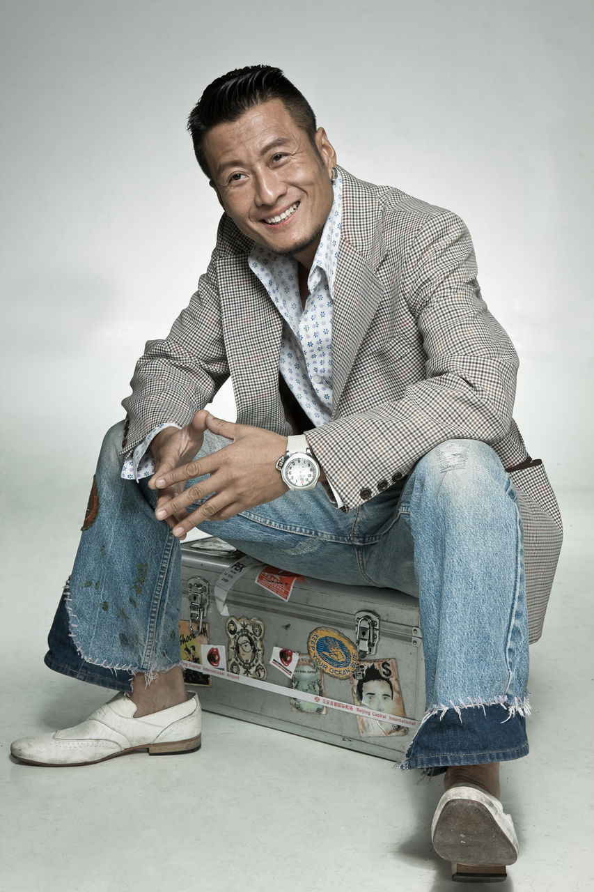  p data-id="gnszam94sz">孙兴,1963年10月16日出生于广东省 a target