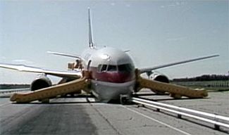  p data-id="gnx87m4dsh">加拿大航空143号班机是一班 a target="
