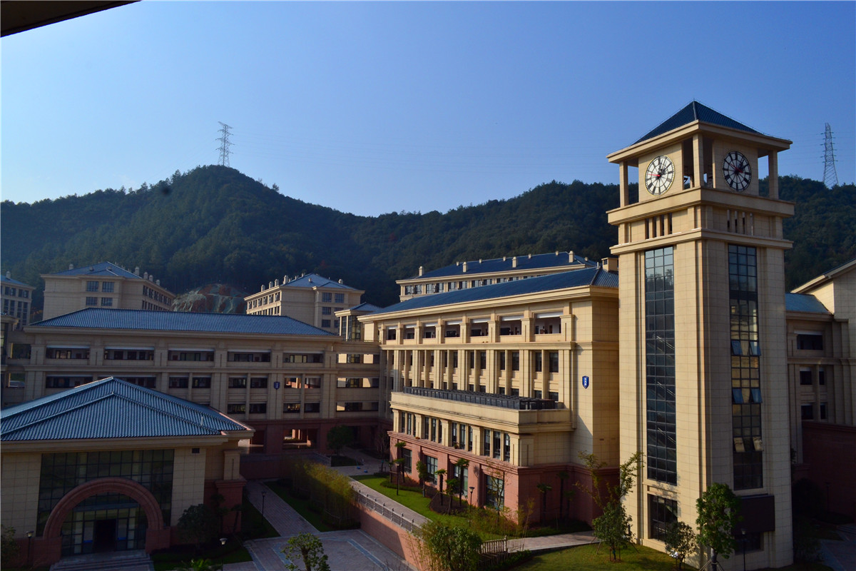 诸暨海亮学校