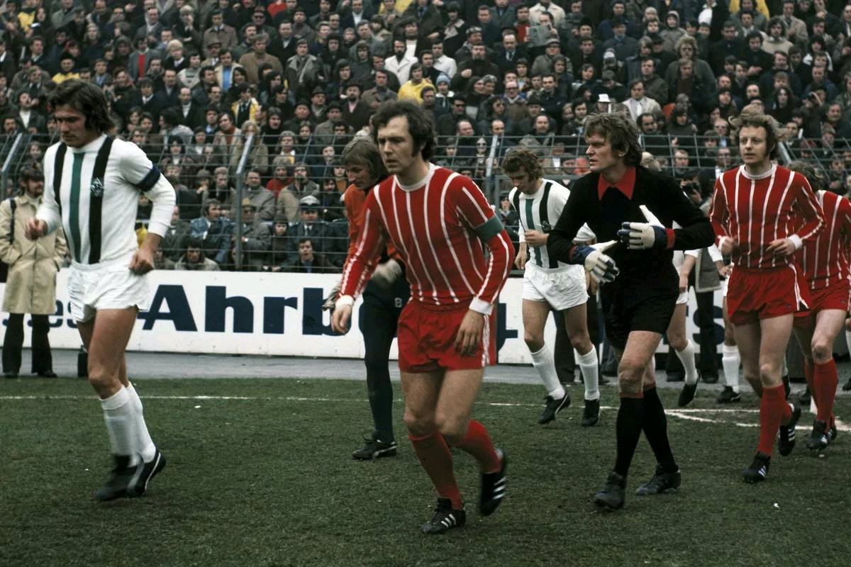  p>弗朗茨·贝肯鲍尔(franz beckenbauer),1945年9月11日出生于德国