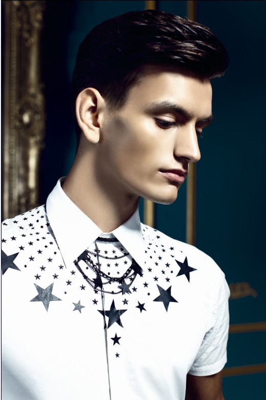 个来自英格兰的先锋男装设计师品牌,致力缔造国际时尚圈男装英伦风尚