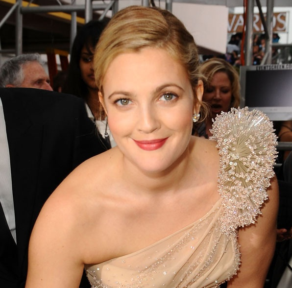  p>德鲁·巴里摩尔(drew barrymore),1975年2月22日出生于美国加州